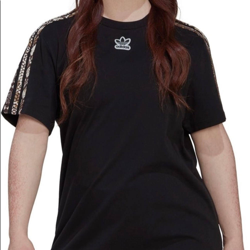Adidas Original- Snake T-Shirt, SIZE: S